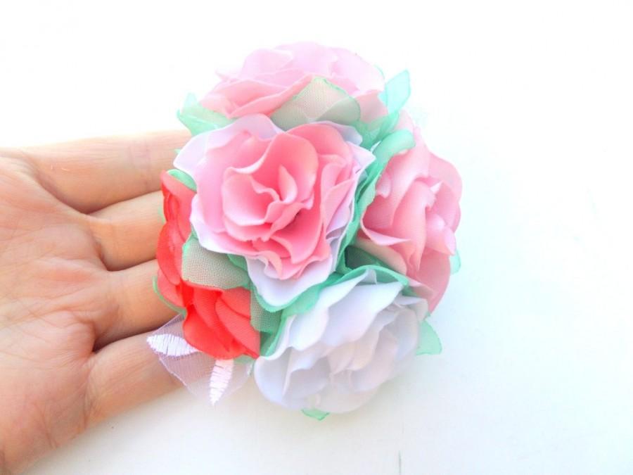 Свадьба - Clip for hair , Pink coral white flowers, Pink Wedding, Spring, Pink roses , Wedding, Accessories hair,Summer Wedding, Pink and mint