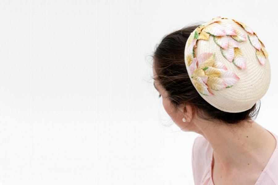 Свадьба - Lismore - Cream Pillbox Hat with golden and pink leaves, Pillbox Headpiece, Cream Wedding Hat, 60s style accessory, Pillbox hair piece