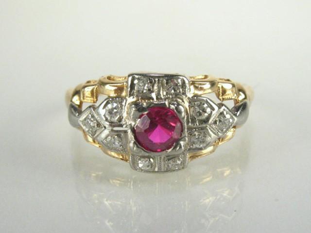 Mariage - Vintage Synthetic Ruby and Diamond Ring