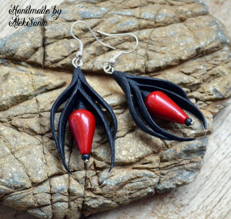 Mariage - Red black earrings Long dangle earrings Polymer clay jewelry for women Gift for her Stylish statement jewelry Unique unusual earrings .hba