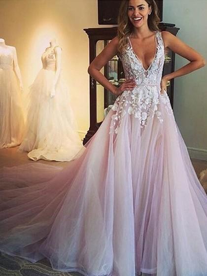 Mariage - Princess V-neck Tulle Appliques Lace Court Train Open Back Amazing Formal Dresses - formaldressaustralia.com
