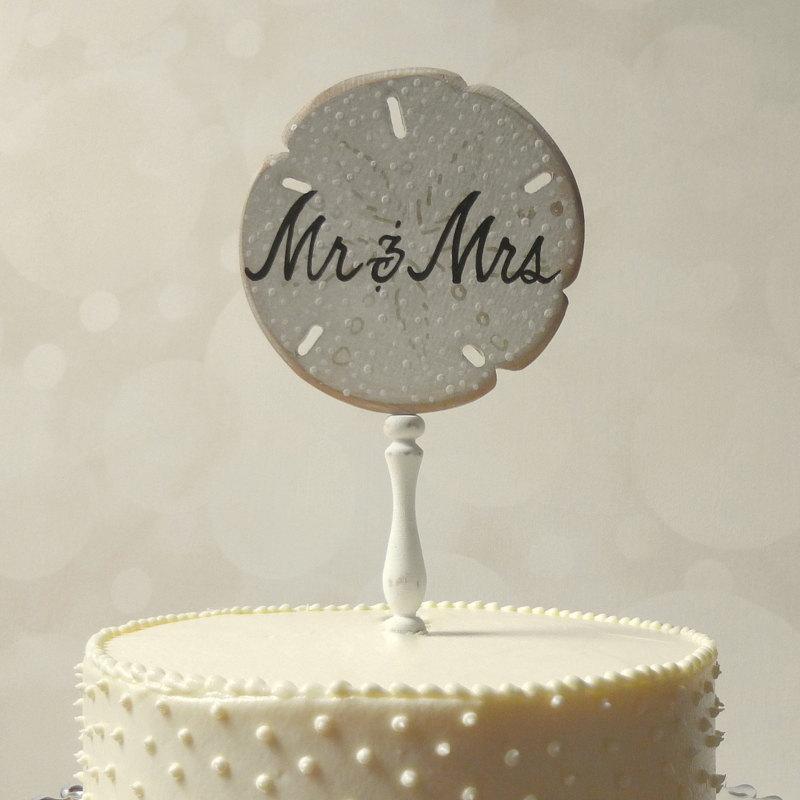 Mariage - Elegant Beach Wedding Cake Topper,  Sand Dollar Decor, Beach Cake Topper, Mr and Mrs Wedding Cake Topper, Rustic Wedding Topper, Sand Dollar