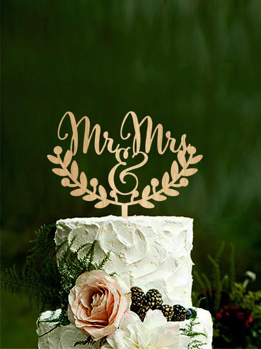Personalizzato Wedding Cake Topper Custom Floral Cake Topper per Matrimonio Laurel Wreath Nome in Legno Cake Topper Mr e Mrs Cake Topper 