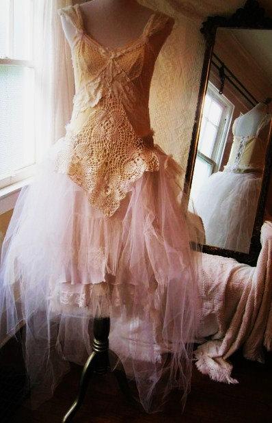 Свадьба - Statement Wedding Dress, Bridal Gown, Bohemian Wedding Dress, Lace Wedding Dress, Alternative Wedding Dress, Steampunk Inspired Wedding