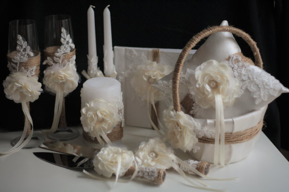 Hochzeit - Rustic Wedding Accessories Set, shabby chic wedding, Rustic Wedding Basket, Burlap Ring Bearer Pillow, Rustic Wedding Bearer, Rustic candles