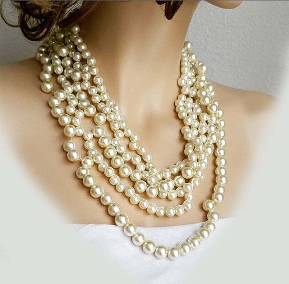 Mariage - Wedding Statement Necklace, Pearl Necklace Chunky, Bridal Necklace Bib, Wedding Necklace Jewelry, Pearl Jewellery, Cream Pearls Bridal Party