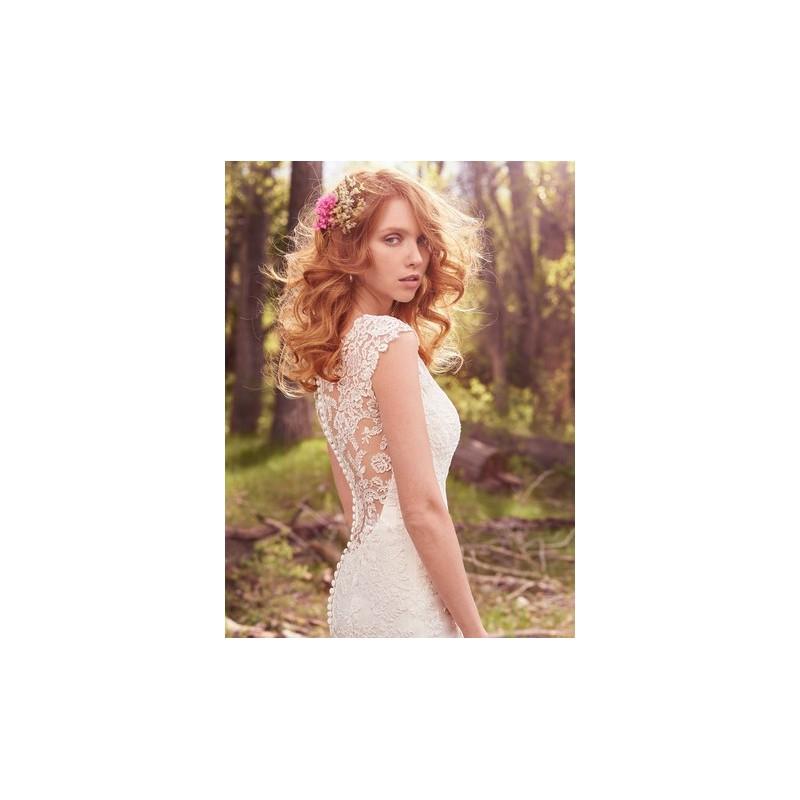 زفاف - Maggie Sottero Spring 2017 Wedding Dress Zalia - V-Neck Full Length Fit and Flare Spring 2017 Maggie Sottero Ivory - Nonmiss One Wedding Store
