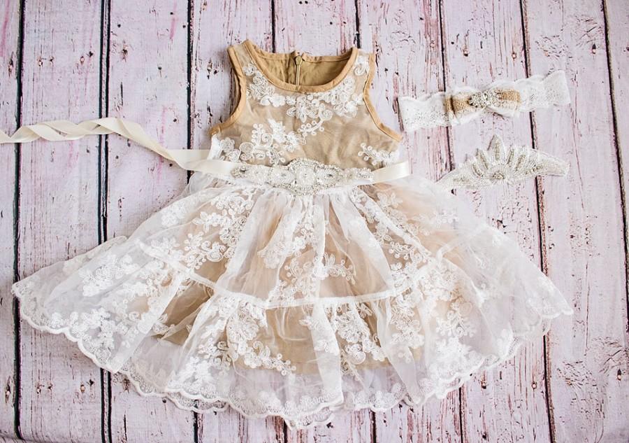 Mariage - Rustic Flower Girl Dress, Country Flower Girl Dress, Tan Flower Girl Dress, Lace Dress, Lace Rustic Flower Girl Dress, Champagne Dress