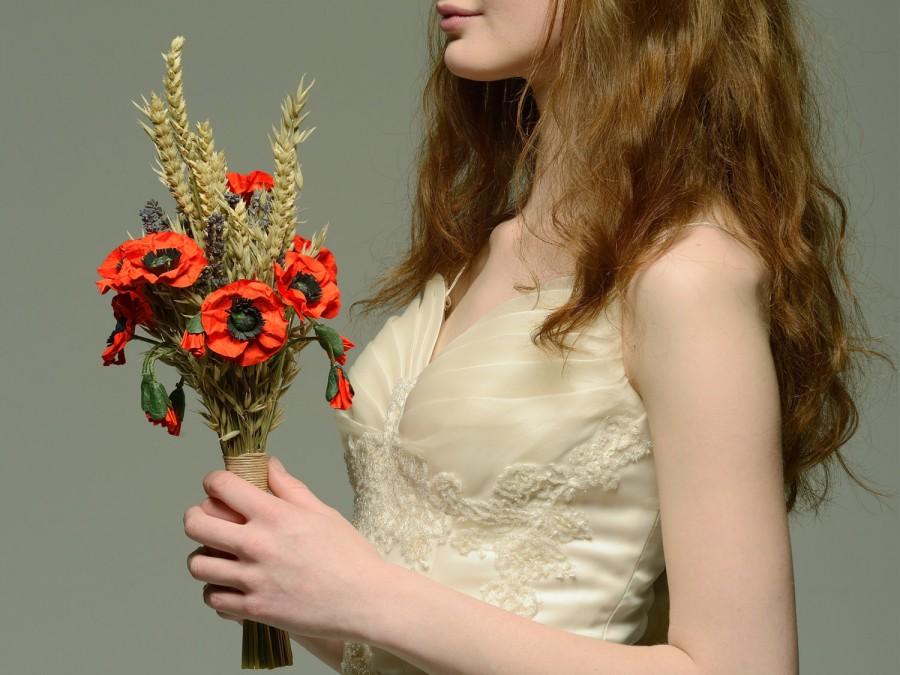 Hochzeit - Red Paper Poppy Rustic Farmhouse Wedding Bouquet - Country Summer Bridal Bouquet