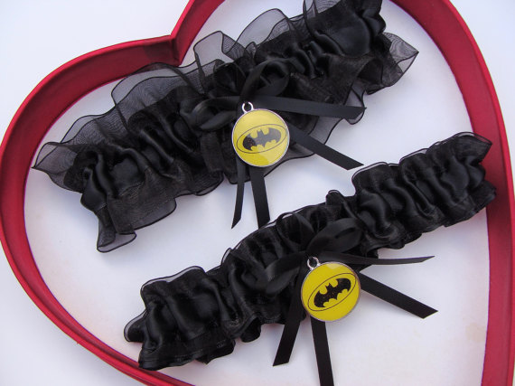Mariage - New Handmade Batman Wedding Garters Black Yellow Garter Prom Homecoming Dance Superhero Wedding Garter Set