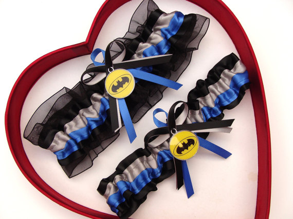 Hochzeit - New Handmade Batman Wedding Garters Silver Blue Black Yellow Garter Prom Homecoming Dance Superhero Wedding Garter Set