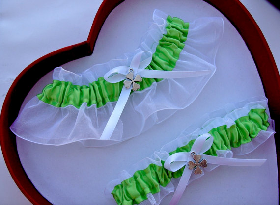 Hochzeit - New Wedding Garter Apple Green White Wedding Garter Prom Four Leaf Clover Shamrock