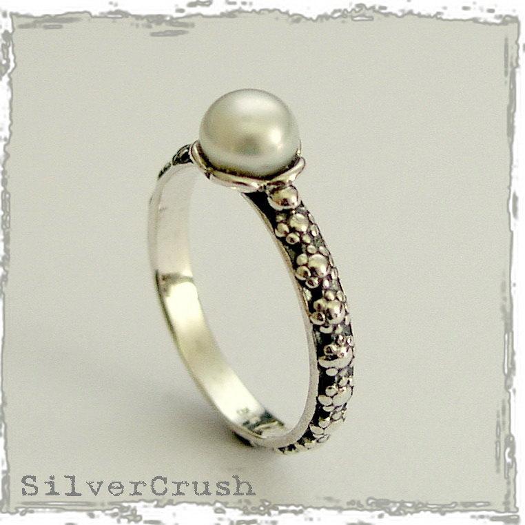 زفاف - Thin ring, floral ring, sterling silver ring, engagement ring,  pearl ring, simple ring, flowers band, minimalist ring - Signs of time R1694