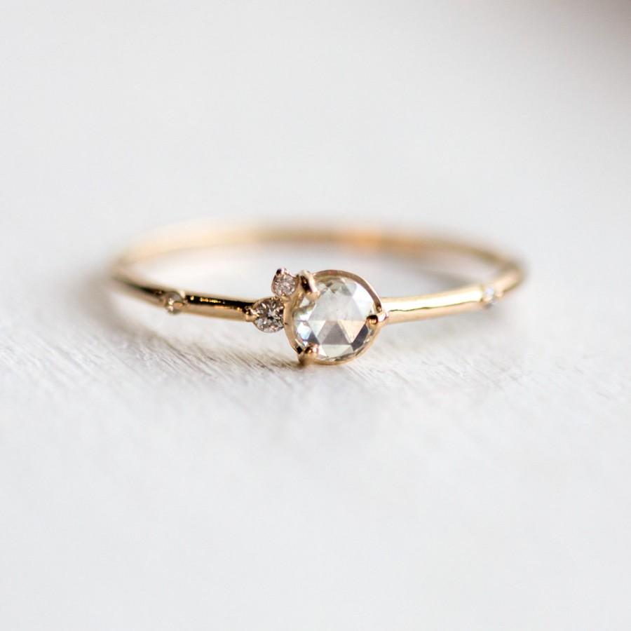 زفاف - Flurry Ring in White Diamond / Rose Cut Diamond Cluster Ring / White Diamond Engagement Ring with Scattered Accent Diamonds in 14k Gold