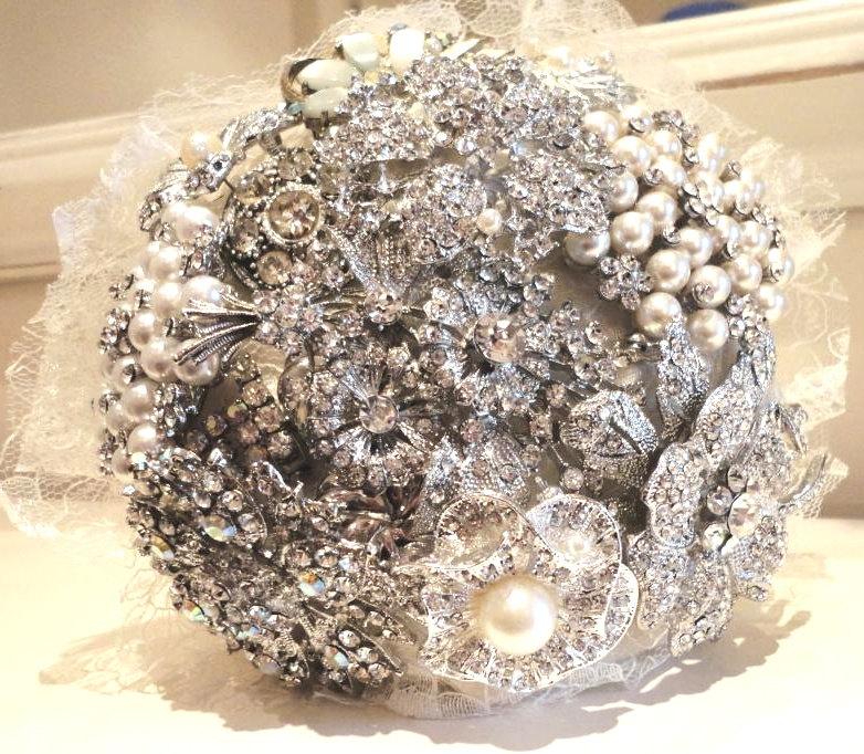 Mariage - Bespoke Pearl Silver Bridal Brooch Bouquet Flowers Vintage Wedding Ivory White Crystal Rhinestone Handcrafted in the UK
