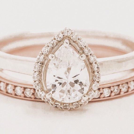 Hochzeit - UNIQUE engagement ring // pear halo engagement ring // custom engagement ring // halo engagement ring // round halo engagement ring //