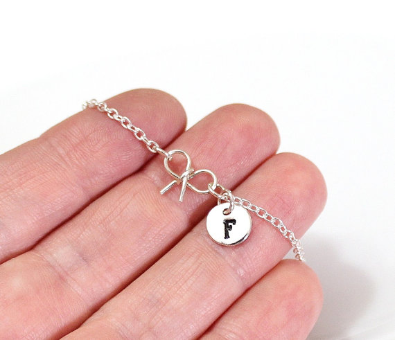 Wedding - Sterling Silver Bow Bracelet, Personalized jewelry, Bridesmaid Jewelry Gifts Tie the Knot gift Bridesmaid Gift, Simple jewelry, Initial Disk