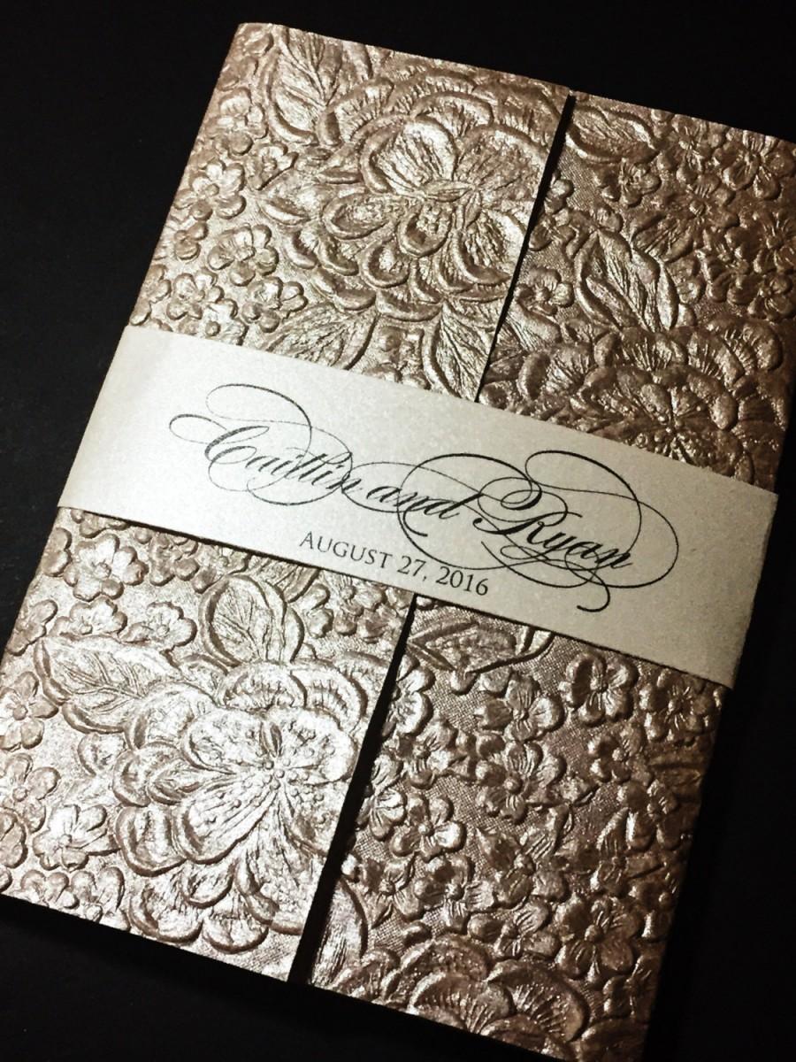 Свадьба - Embossed Wedding Invitation - Elegant Wedding Invitations, Glitter Wedding Invitations, Formal Wedding Invitations, Embossed Handmade Paper