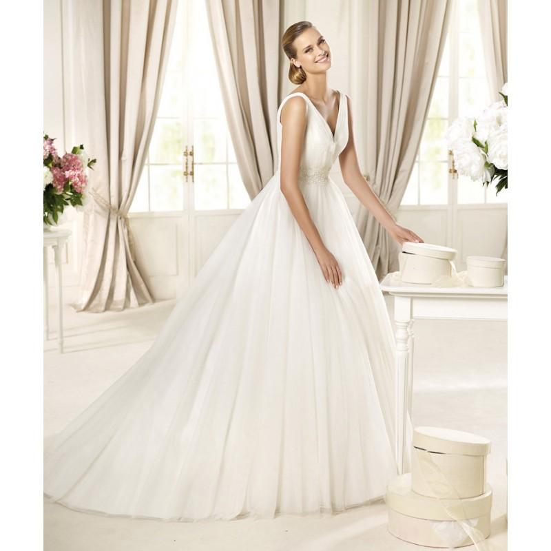 Свадьба - Elegant A-line Straps V-neck Beading Sweep/Brush Train Tulle Wedding Dresses - Dressesular.com