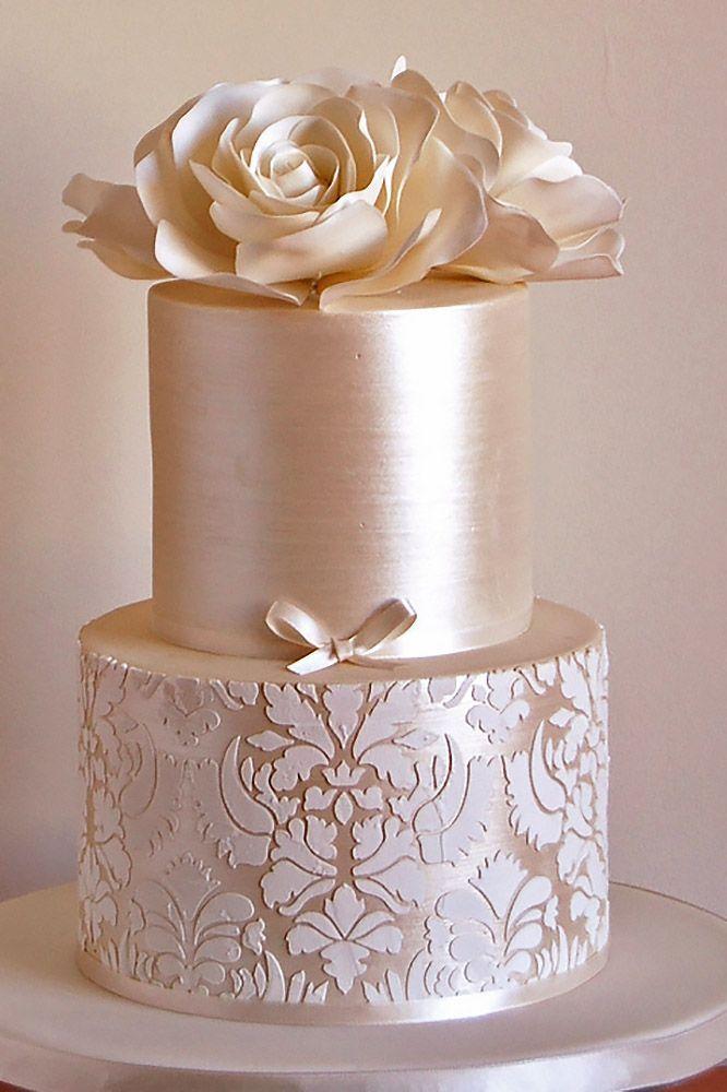 Hochzeit - Fondant Flower Wedding Cakes