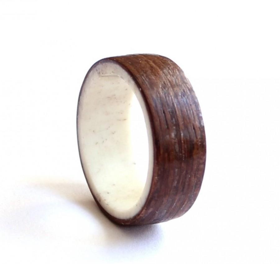 زفاف - Mens Antler Ring, Women Wedding Ring,  Natural Wood  Wedding band, Wenge Wood Ring