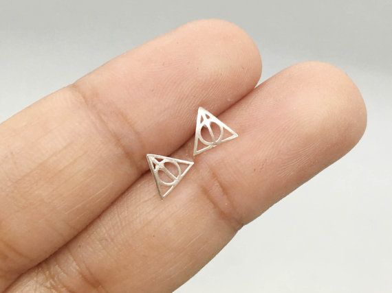 زفاف - Harry Potter Stud Earrings, Sterling Silver Harry Potter Deathly Hallows Post Earrings, Harry Potter Jewelry, Potterhead Jewelry, Triangle
