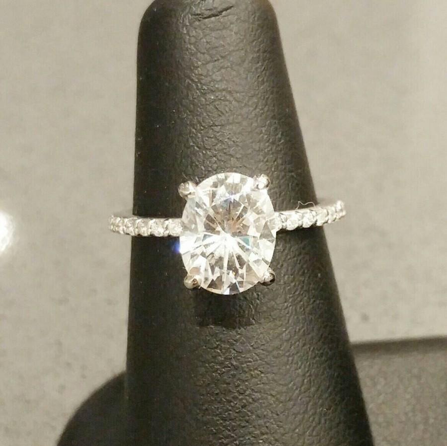 Hochzeit - Oval Harro Gem Moissanite Engagement Ring