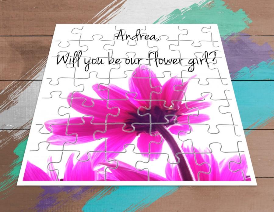 Hochzeit - Puzzle // Flower Girl Puzzle // Customizable Flower Girl or Junior Bridesmaid Puzzle // 25 Piece Puzzle