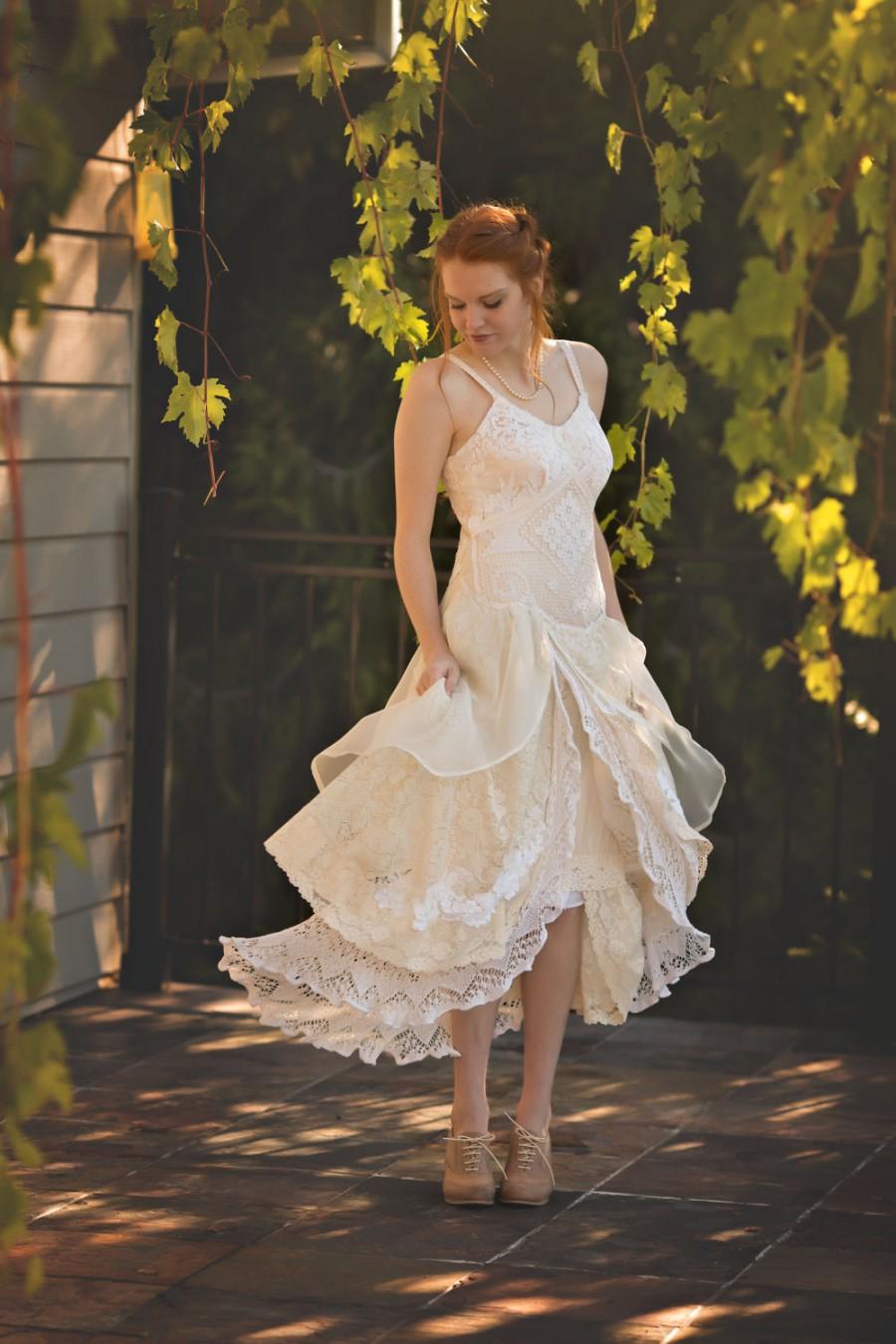 Hochzeit - NEW! Vintage Romance Lace Wedding Dress, Ivory Lace Wedding Dress, Bohemian Luxe Layered Lace Wedding Dress, Gypsy Lace Wedding Dress