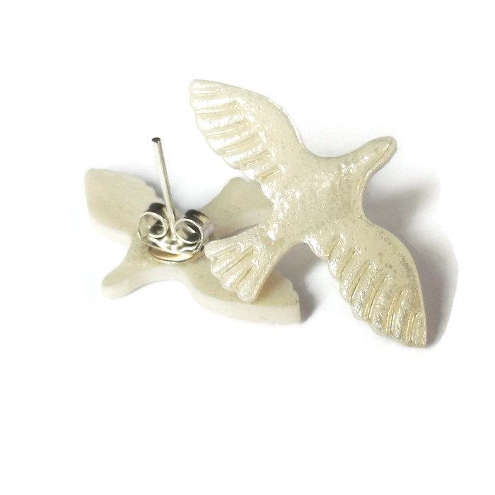 Hochzeit - Bird Studs - Bird Earrings - Bird Stud Earrings - Pearl Wedding Jewellery - Dove Earrings - Birthday Gift For Her - Best Friend Gift