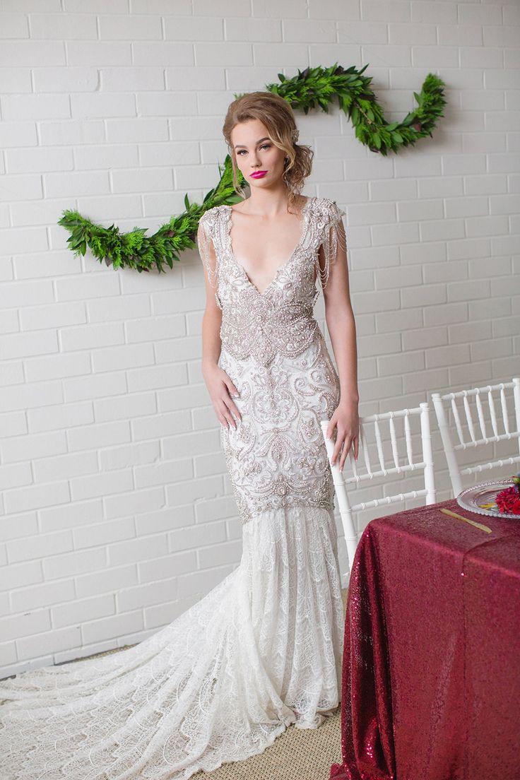 Hochzeit - Hearts And Arrows: Jewel-Toned Valentine's Day Inspiration
