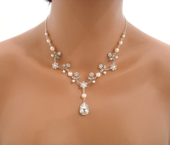 زفاف - Floral bridal necklace, Wedding necklace, Bridal jewelry, vintage style necklace, pearl necklace, Swarovski crystal and pearl jewelry