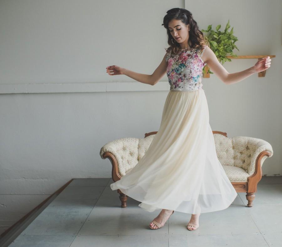 زفاف - Ivory Mesh Tulle Bridal Skirt with Satin Waistband, 'Quinn' Skirt, Bridal Separate