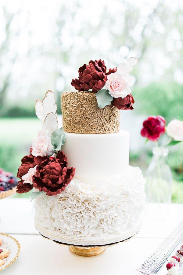 Hochzeit - Top 10 Gorgeous Wedding Cakes For Fall 2016