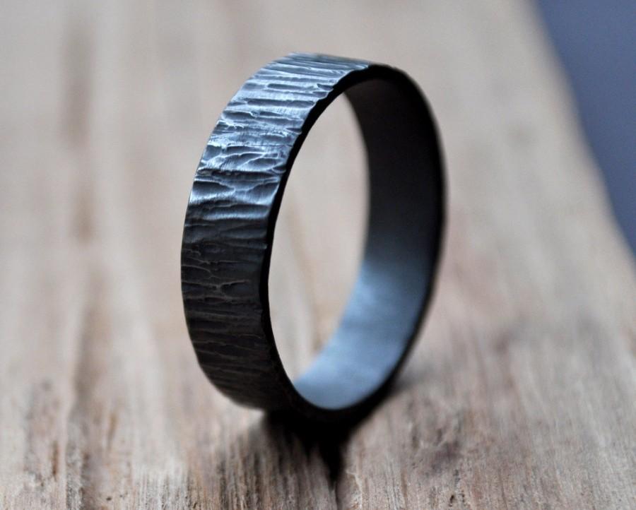 Mariage - Men's Oxidized Rustic Bark Wedding Band. Sterling Silver Ring. (Oxidised, Black, Grey.) 6mm Wide Flat Band. Custom Size. Recycled. Eco.