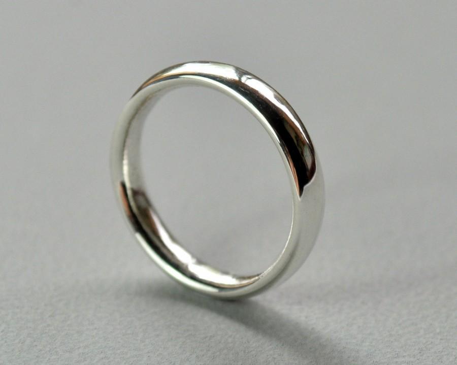 Hochzeit - Comfort Fit Sterling Silver Ring. 4mm. Mirror Shine Finish. Men's Wedding Band. Women's Everyday Wear. Gloss. Eco. Handmade in Australia.
