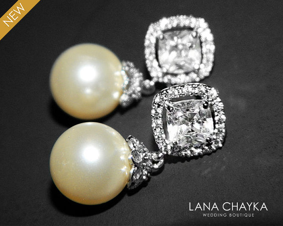 Hochzeit - Bridal Pearl Earrings Ivory Drop Pearl CZ Wedding Earrings Swarovski 10mm Pearl Earrings Wedding Pearl Jewelry Bridal Jewelry Pearl Earring