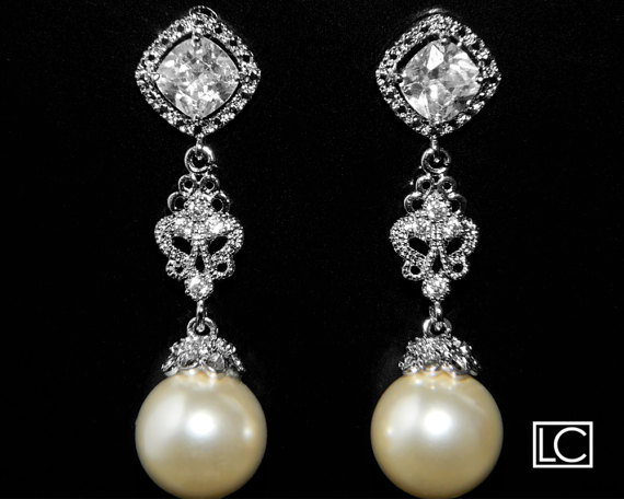 Mariage - Bridal Pearl Chandelier Earrings Swarovski 10mm Ivory Pearl Earrings Ivory Pearl Dangle Earrings Wedding Pearl Earrings CZ Pearl Earrings