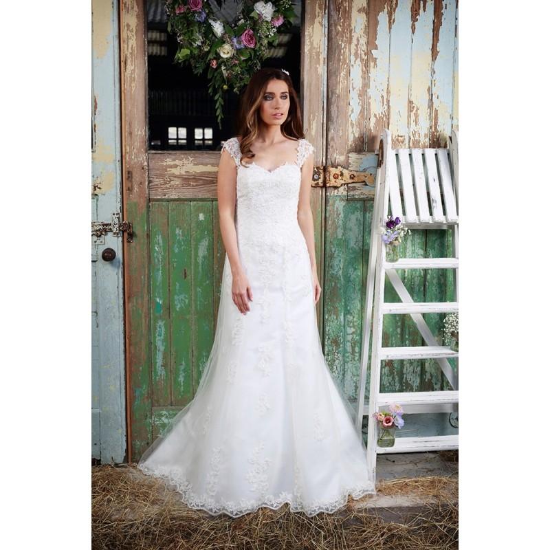 Hochzeit - Amanda Wyatt Promises of Love Collection Adore -  Designer Wedding Dresses