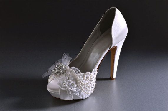زفاف - Wedding Shoes -Custom Colors 220 Choices - Silk Satin, 4 Inch Heels,Lace, Swarovski Crystals, Pearls, Rhinestone Brooch On Spray OfTulle