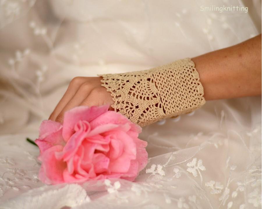 Hochzeit - Wedding Lace Bridal Gloves, Crochet Bridal Gloves, Bridal Cuffs, Oatmetal, Beige, Lace Gloves, Bridesmaids Gifts, Teamt
