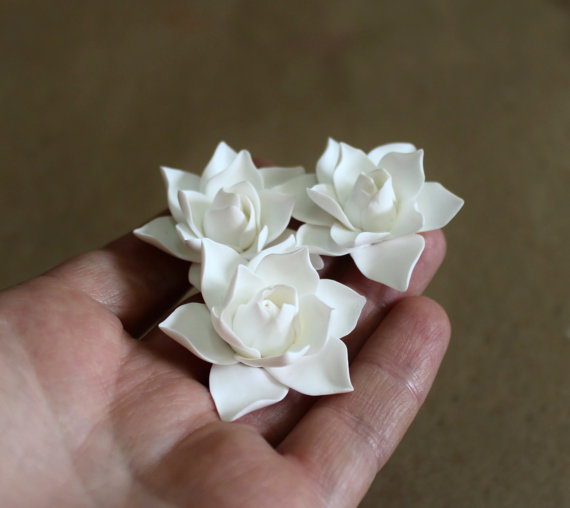 Hochzeit - White Magnolia - Flower Hair Clips. Flower Accessories - Magnolia Wedding Hair Accessories, Wedding Hair Flower Hair - set