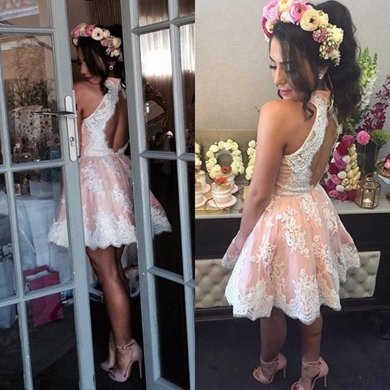 Mariage - Sexy High Neck Sleeveless Short Blush Homecoming Dress with White Lace Open Back