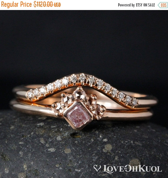 زفاف - SALE Crown Pink Diamond Engagement Ring - Matching Curved Band - Set of Rings