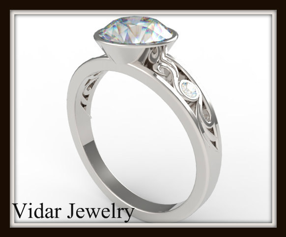 Hochzeit - Moissanite Diamond Engagement Ring,Unique Engagement Ring,3 Stone Engagement Ring,Moissanite Ring,Solitaire Engagement Ring