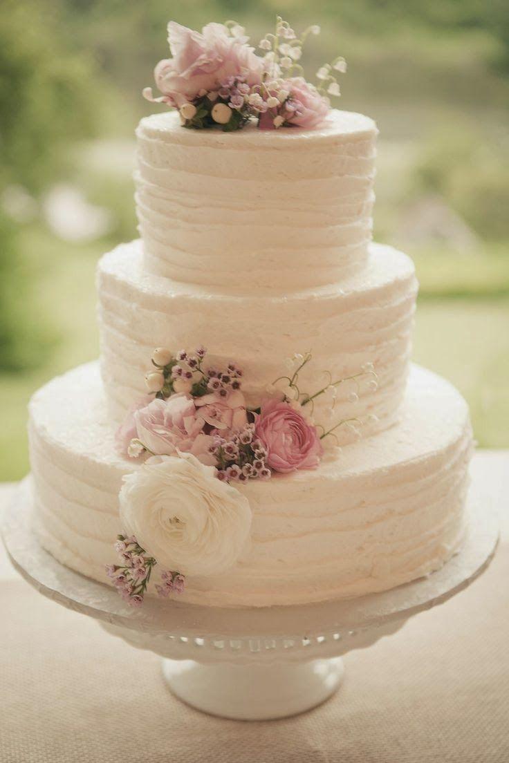 Mariage - Elegant Designed Cake