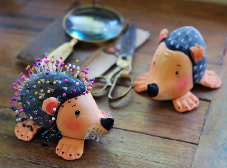Hochzeit - pincushion, hedgehog, pin cushion, to store pins