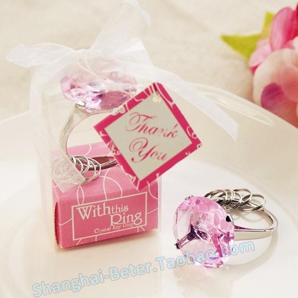 Wedding - Beter Gifts®  粉色鑽戒鑰匙扣,歐美婚慶用品,七夕情人節禮物WJ038/B婚禮回贈禮