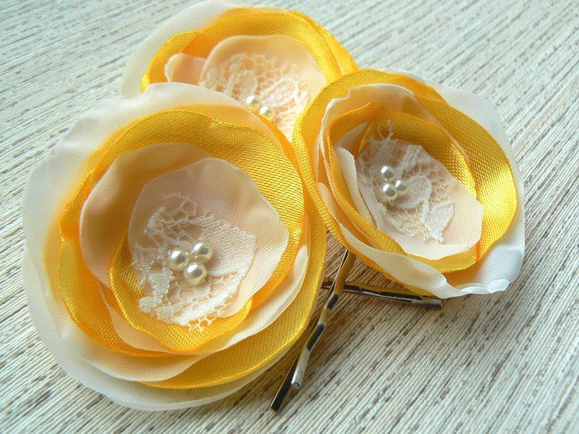 Mariage - Ivory, freesia yellow bridal hair flowers (set of 3), bridal hairpiece, bridal hair clips, wedding hair accessories, wedding hair flower