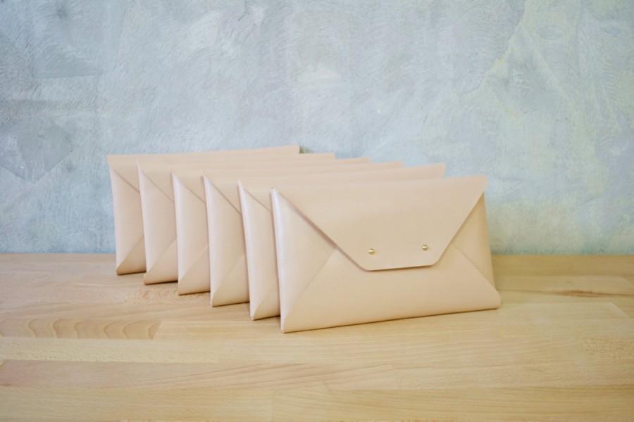 زفاف - Set of nude bridesmaids leather clutches / Nude envelope clutch bag / Leather bag / Genuine leather / Bridal clutch / Bridesmaid gift